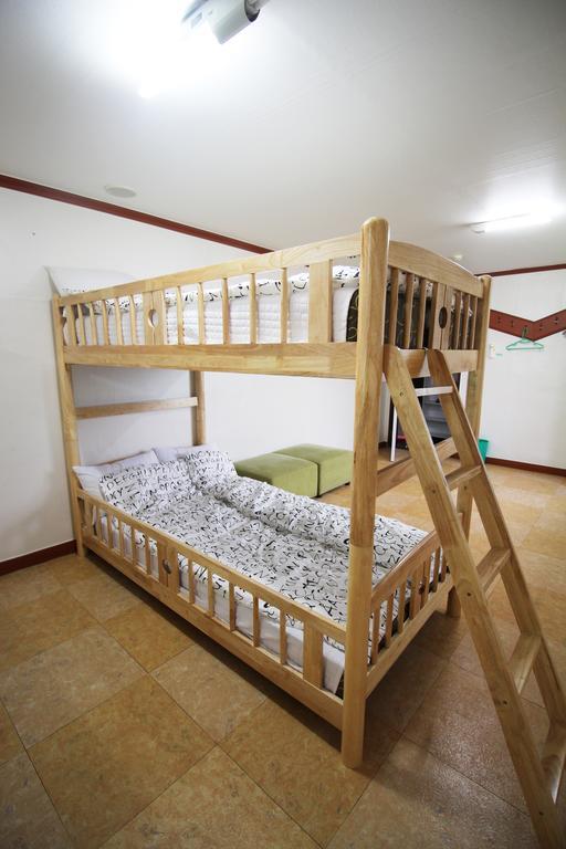 The Red House Motel Sokcho Room photo