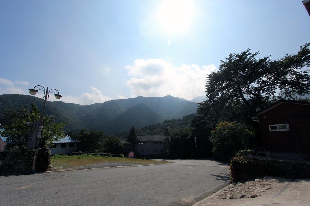 The Red House Motel Sokcho Exterior photo